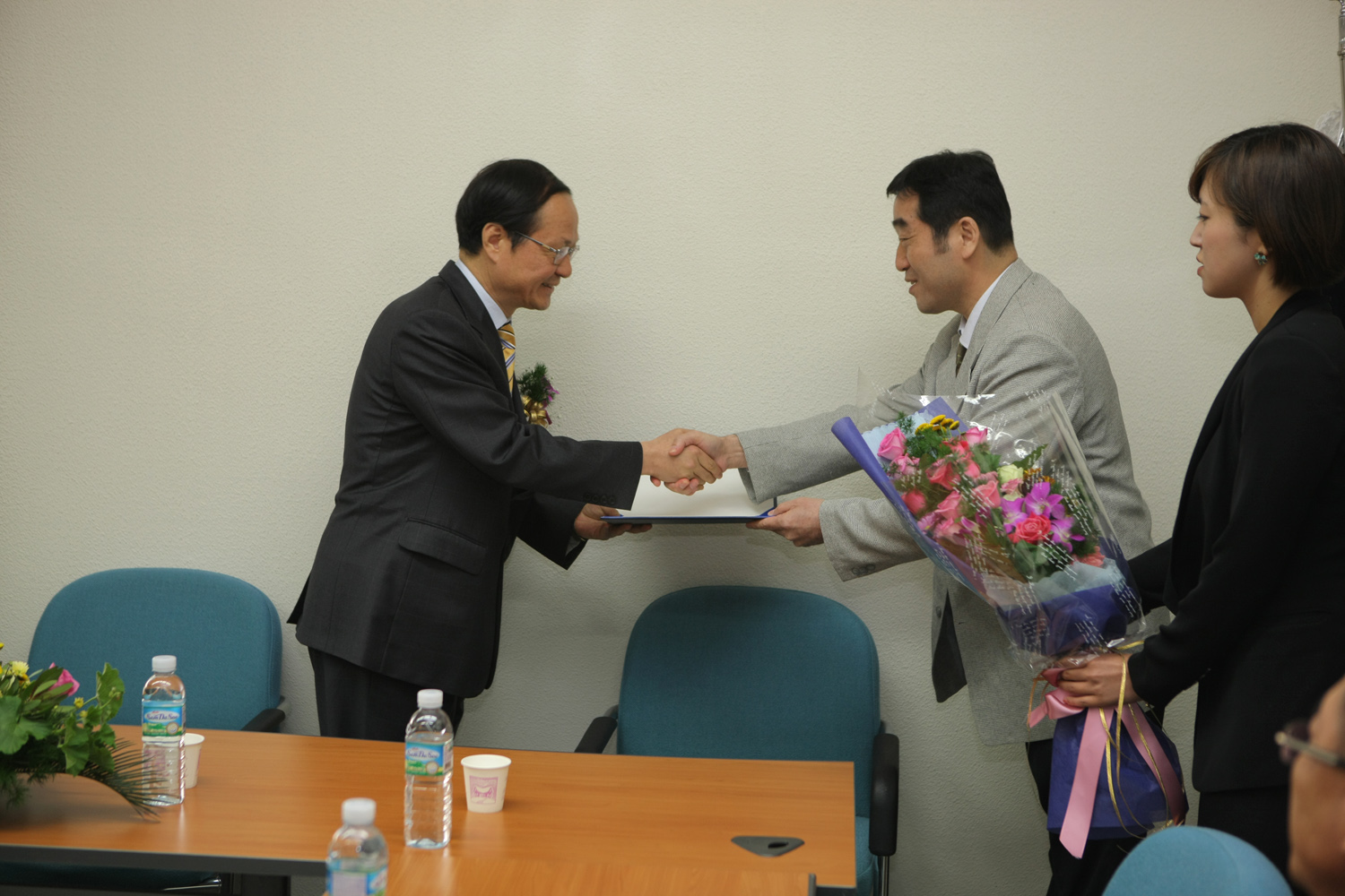 제4대 교수회장 당선증 교부 및 취임 간담회